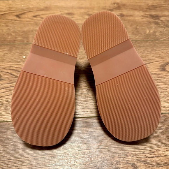 Felix and Flora Mary Jane shoes for toddler girls - Picture 4 of 10